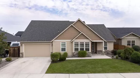 1737 NW Upas Ave, Redmond, OR 97756