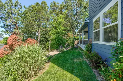 Exterior - 523 Ridgeway Ave, Central Point, OR 97502 photo 18 of 18