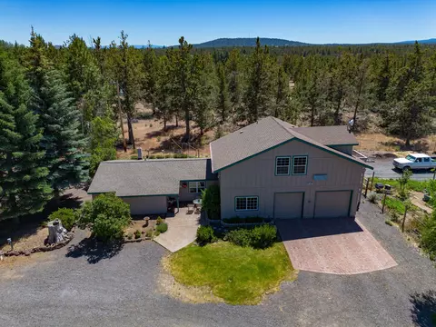64227 Schibel Rd, Bend, OR 97703