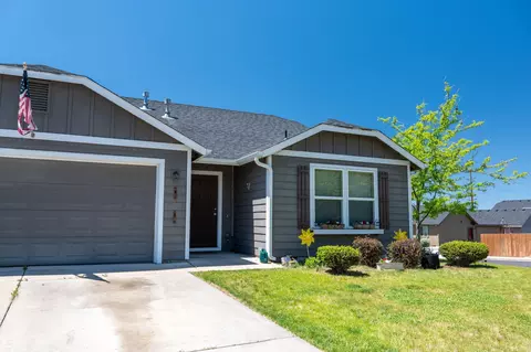 311 SW Antler Ridge Ln, Redmond, OR 97756