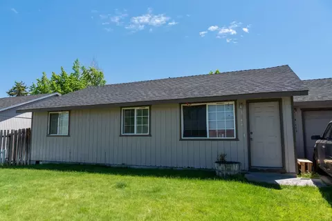 3344 SW Pumice Pl, Redmond, OR 97756