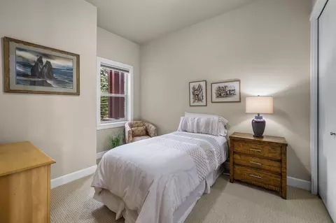 61879 Fall Creek Loop, Bend, OR 97702 photo 27