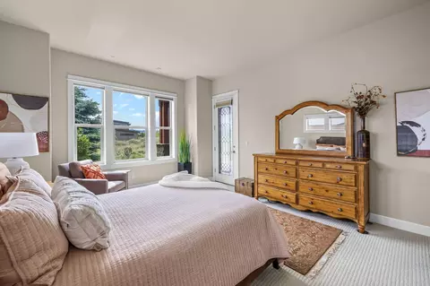 61879 Fall Creek Loop, Bend, OR 97702 photo 14