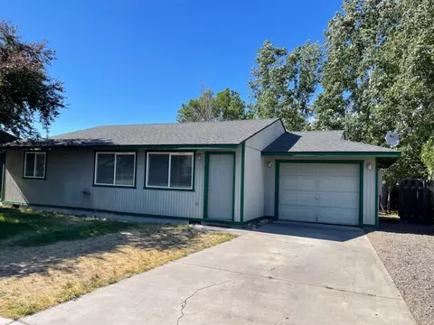 3217 SW Quartz Ave, Redmond, OR 97756