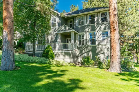 1078 Milton Ct, Bend, OR 97703