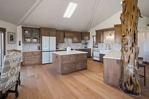 24395 Dodds Rd, Bend, OR 97701 photo 13