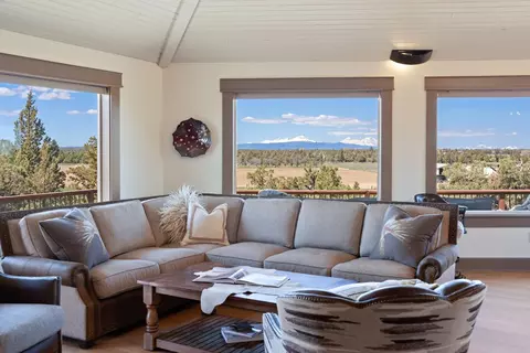 24395 Dodds Rd, Bend, OR 97701 photo 9