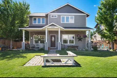 1363 SW 27th St, Redmond, OR 97756
