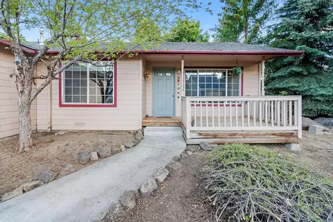 Exterior - 2279 NEdgewater Dr, Bend, OR 97701 photo 3 of 15