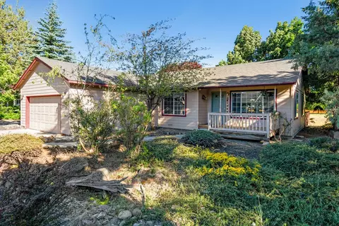 Exterior - 2279 NEdgewater Dr, Bend, OR 97701 photo 14 of 15