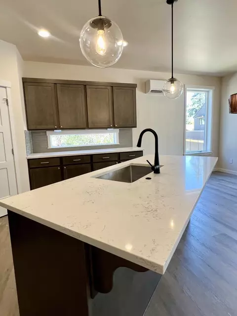 20024 Alderwood Cir #1, Bend, OR 97702 photo 7