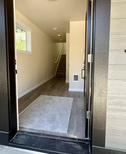 20024 Alderwood Cir #1, Bend, OR 97702 photo 5