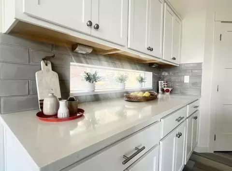 Kitchen - 2082 NW Trenton Ave #2, Bend, OR 97703 photo 2 of 3