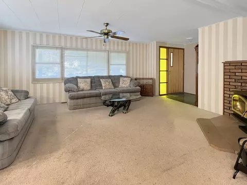 60925 Aspen Dr, Bend, OR 97702 photo 8