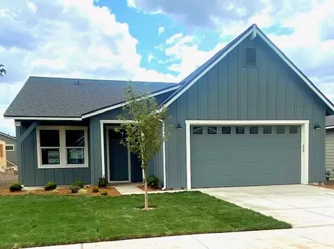 2907 NE Wells Acres Rd # 12, Bend, OR 97701