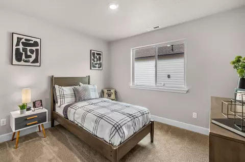 2907 NE Wells Acres Rd # 12, Bend, OR 97701 photo 11
