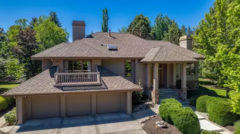 20465 Timberline Ct, Bend, OR 97702