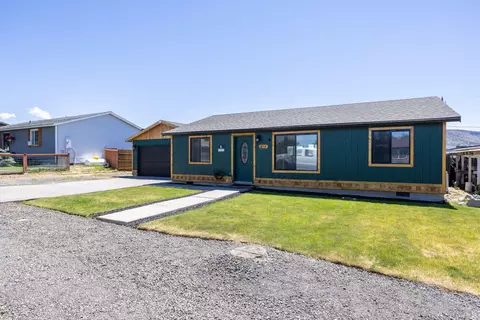 614 E Grandview Ln, Culver, OR 97734