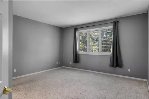 Bedroom - 19587 Simpson Ave, Bend, OR 97702 photo 4 of 7