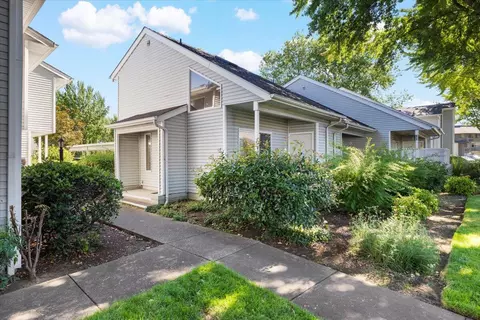 2101 Poplar Dr # 75, Medford, OR 97504