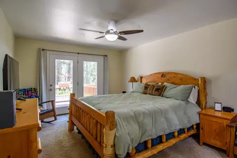 Bedroom - 16886 Jacinto Rd, Bend, OR 97707 photo 1 of 2