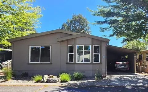 1001 SE 15th St #16, Bend, OR 97702