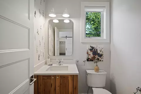 Bath - 2808 NW Shields Dr, Bend, OR 97703 photo 1 of 6