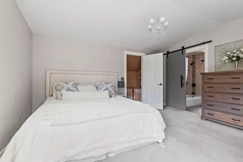 Bedroom - 21873 Rincon Ave, Bend, OR 97702 photo 9 of 9