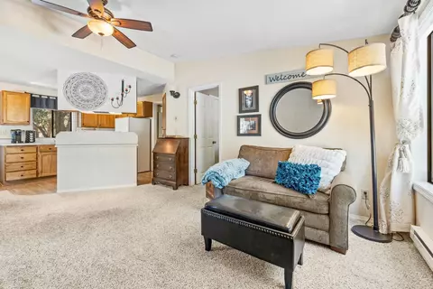 Living - 21873 Rincon Ave, Bend, OR 97702 photo 1 of 5