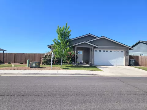 511 Leisek Way, Madras, OR 97741