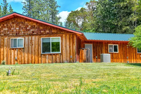 Exterior - 11048 Highway 238, Applegate, OR 97530 photo 4 of 17