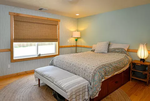 Bedroom - 11048 Highway 238, Applegate, OR 97530 photo 3 of 4