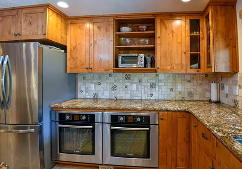 Kitchen - 11048 Highway 238, Applegate, OR 97530 photo 4 of 5