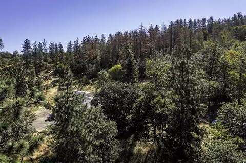 6448 Monte Vista Ct, Eagle Point, OR 97524 photo 1