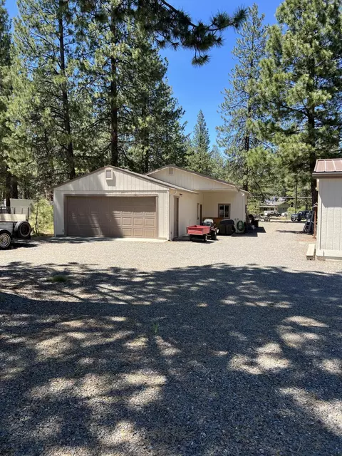 60107 Cinder Butte Rd, Bend, OR 97702 photo 3