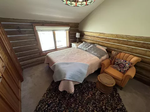 Bedroom - 6006 Thompson Creek Rd, Applegate, OR 97530 photo 4 of 6