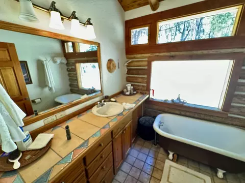 Bath - 6006 Thompson Creek Rd, Applegate, OR 97530 photo 1 of 5