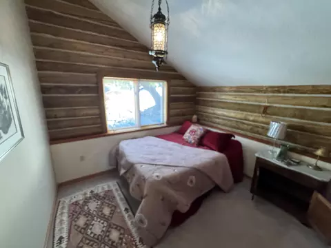 Bedroom - 6006 Thompson Creek Rd, Applegate, OR 97530 photo 6 of 6