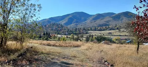 552 Eagle Mill Rd, Ashland, OR 97520 photo 8