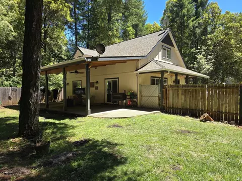 488 Addison Ln, Cave Junction, OR 97523 photo 3