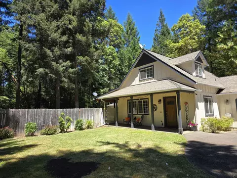 488 Addison Ln, Cave Junction, OR 97523 photo 2