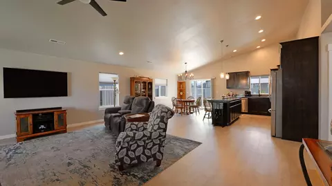 Other - 53 Hidden Valley Dr, Eagle Point, OR 97524 photo 2 of 10