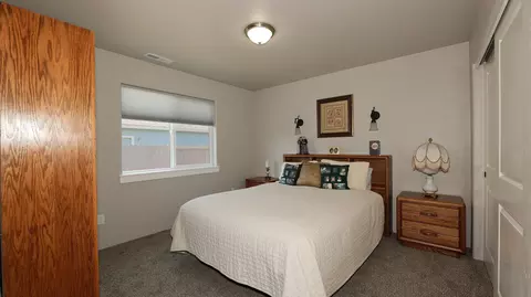Bedroom - 53 Hidden Valley Dr, Eagle Point, OR 97524 photo 3 of 3