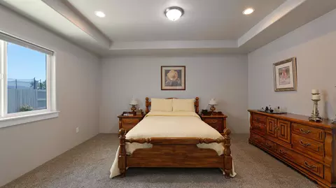Bedroom - 53 Hidden Valley Dr, Eagle Point, OR 97524 photo 2 of 3