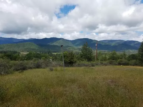686 Browns Rd, Williams, OR 97544