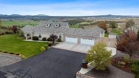 1960 NE Gentry Rd, Madras, OR 97741