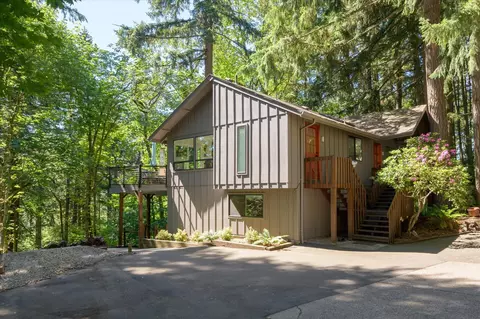 Exterior - 4370 N Shasta Loop, Eugene, OR 97405 photo 8 of 9