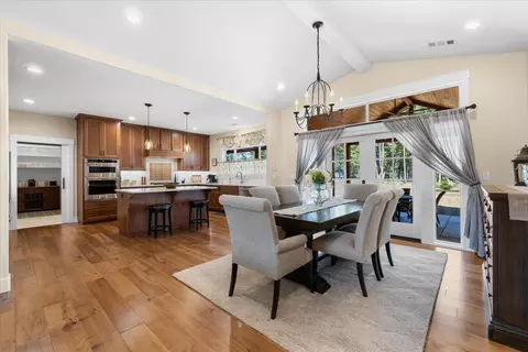 Dining - 1323 Ellison Loop, Merlin, OR 97532 photo 1 of 3