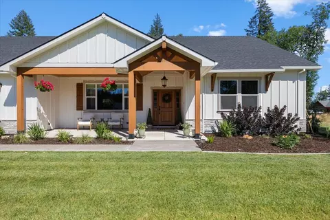 Exterior - 1323 Ellison Loop, Merlin, OR 97532 photo 2 of 7