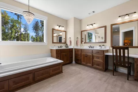 Bath - 1323 Ellison Loop, Merlin, OR 97532 photo 1 of 5
